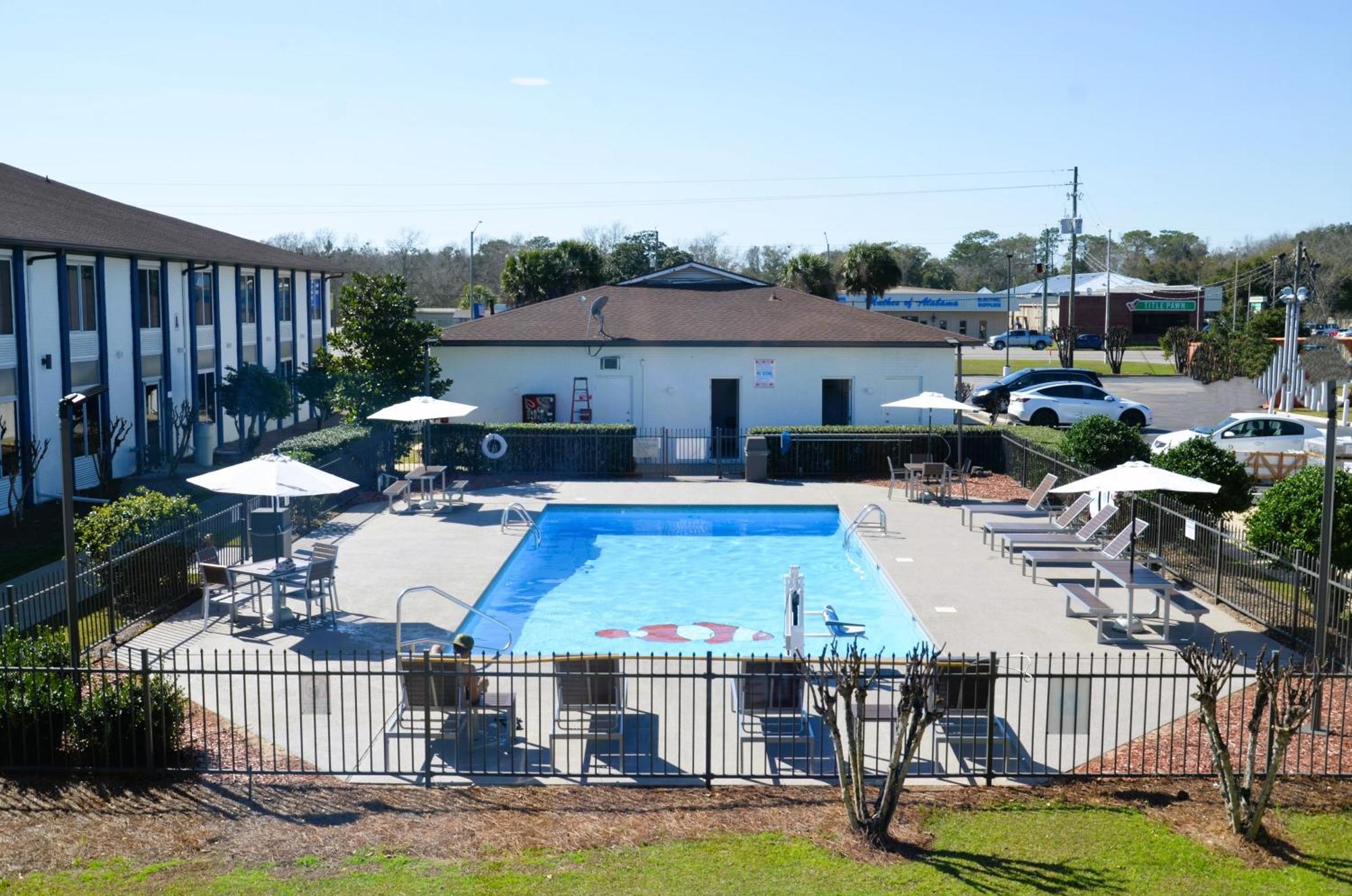 Americas Best Value Inn & Suites-Foley Eksteriør billede